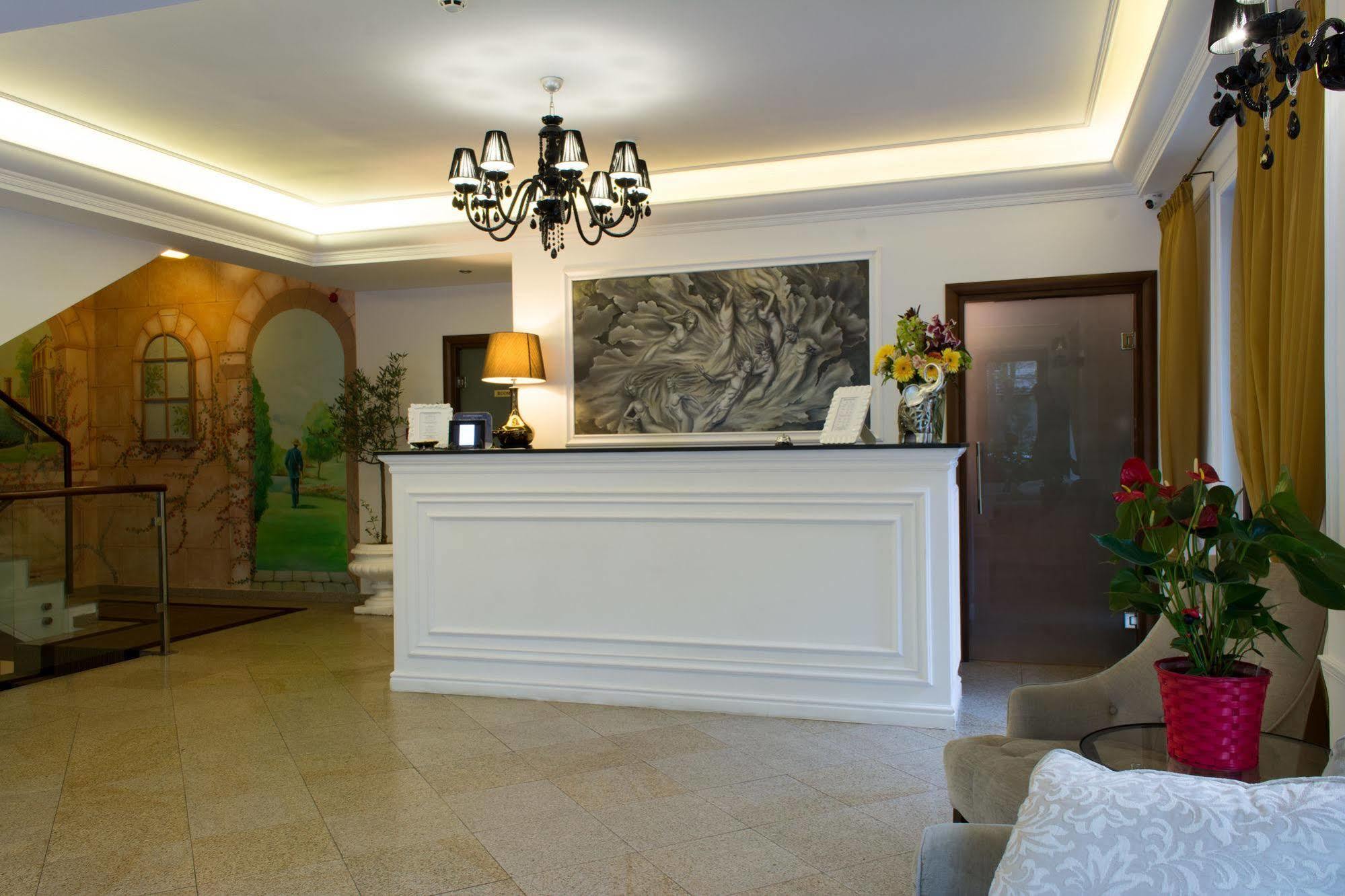 Dbh Bucharest Hotel Exterior photo
