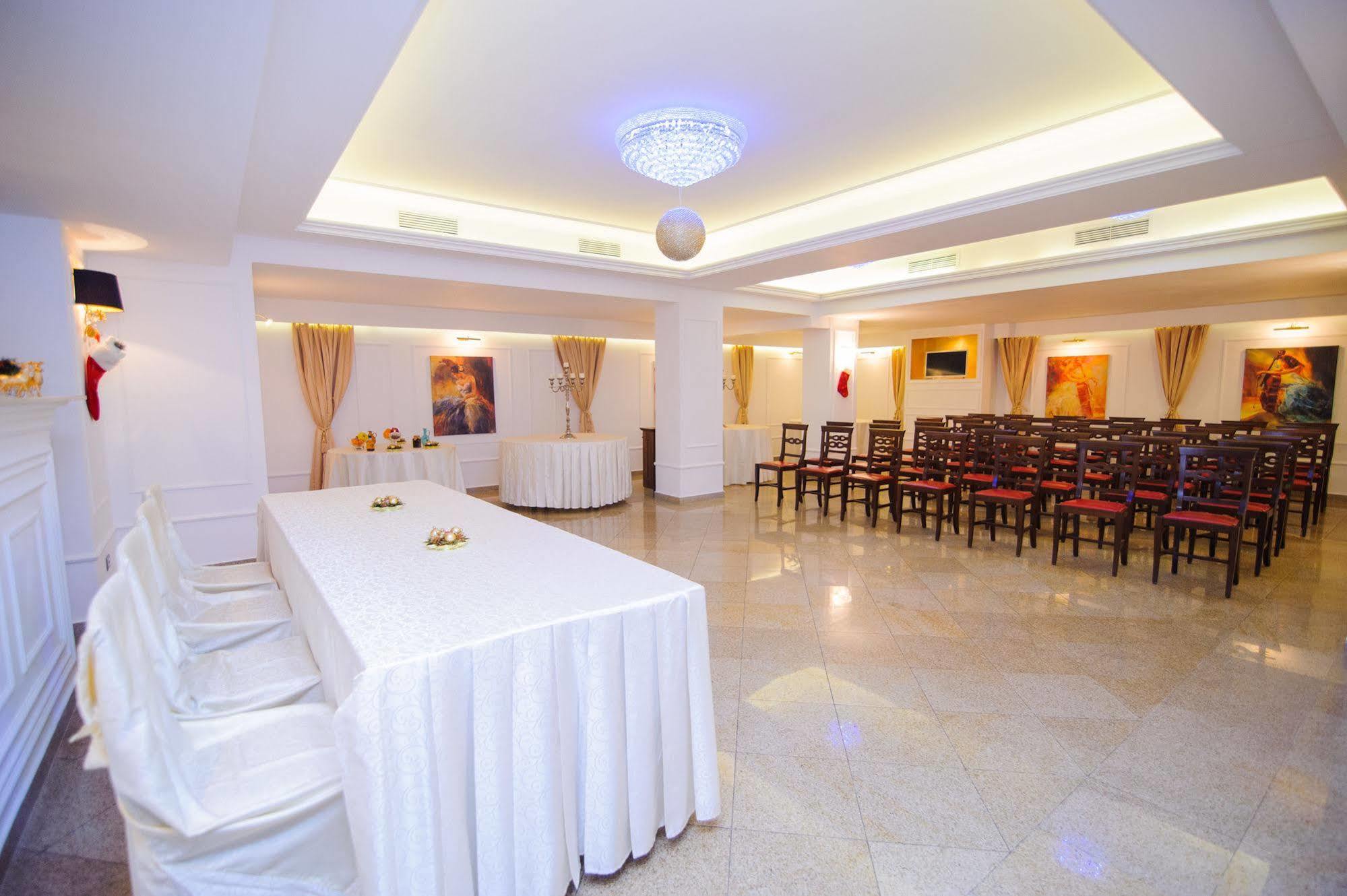 Dbh Bucharest Hotel Exterior photo